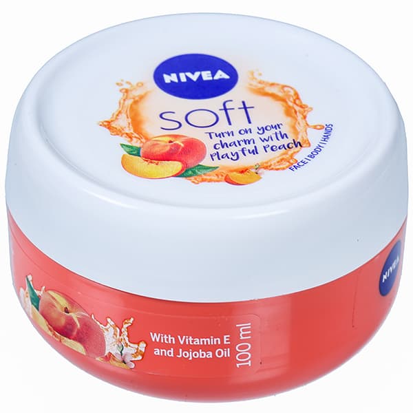 Nivea Soft Light Moisturizer Playful Peach 100 ml