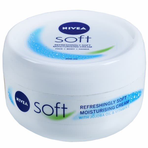 Nivea Soft Refreshingly Soft Moisturising Cream (Rs 41 off) 200 ml