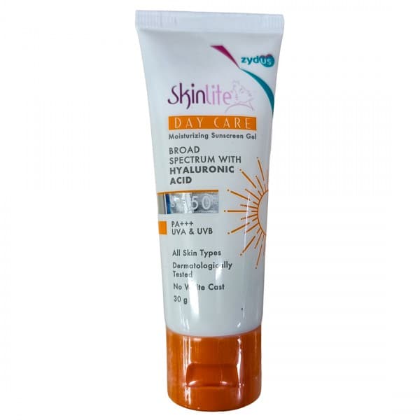 Skinlite Day Care SPF 50 PA+++ Moisturizing Sunscreen Gel 30 g